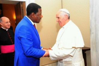 Bénin : En visite à  Rome, Yayi Boni reçu en audience par le pape François 